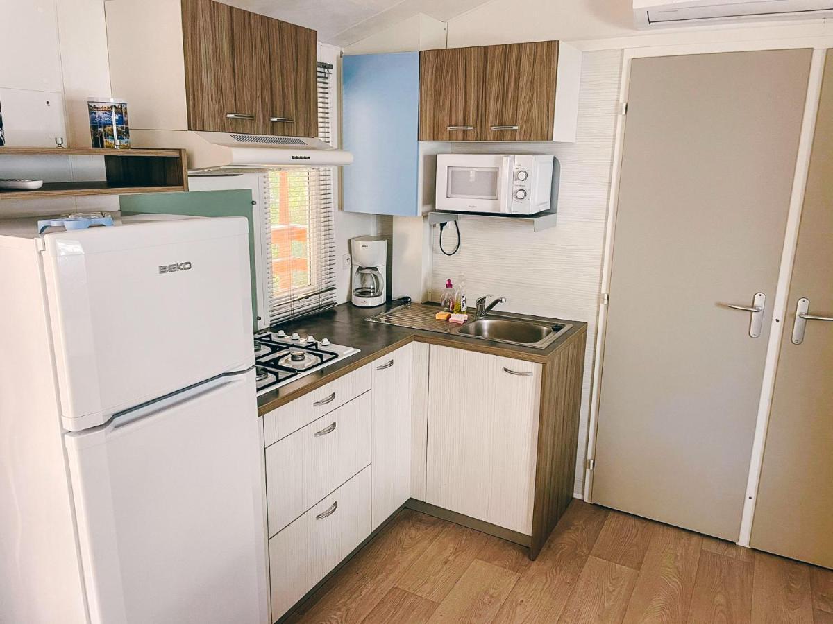 3 Bedroom Chalets Camping Lei Suves - Joycasa Рокбрюн-сюр-Аржан Экстерьер фото