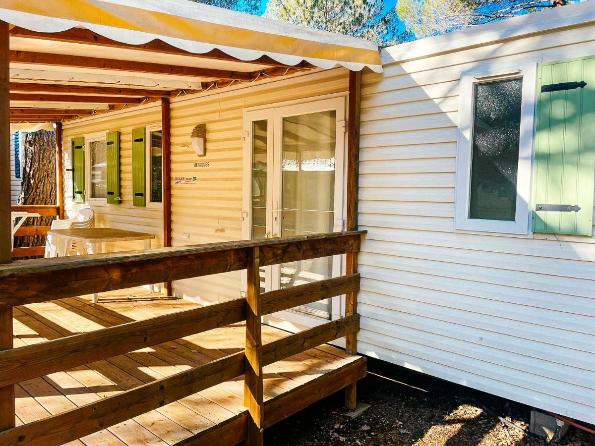 3 Bedroom Chalets Camping Lei Suves - Joycasa Рокбрюн-сюр-Аржан Экстерьер фото