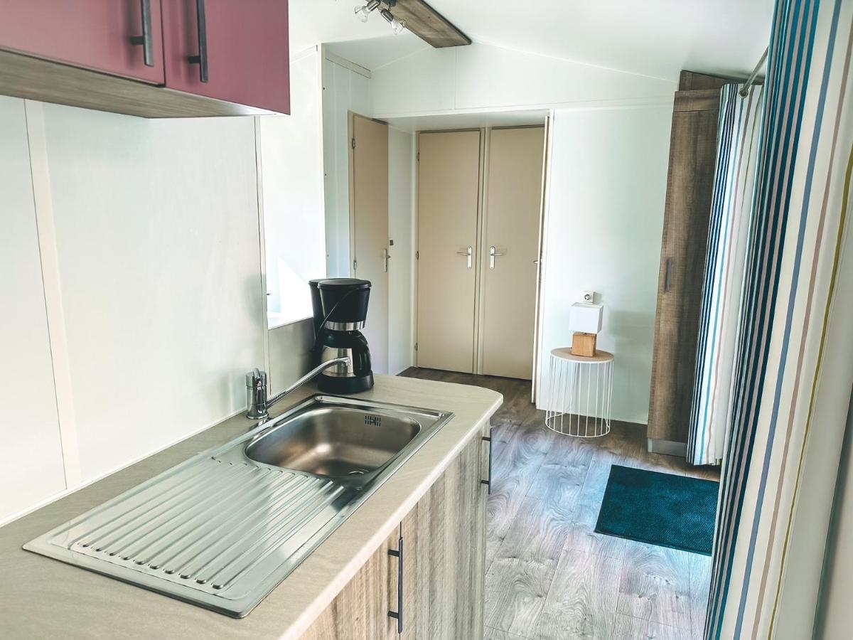 3 Bedroom Chalets Camping Lei Suves - Joycasa Рокбрюн-сюр-Аржан Экстерьер фото