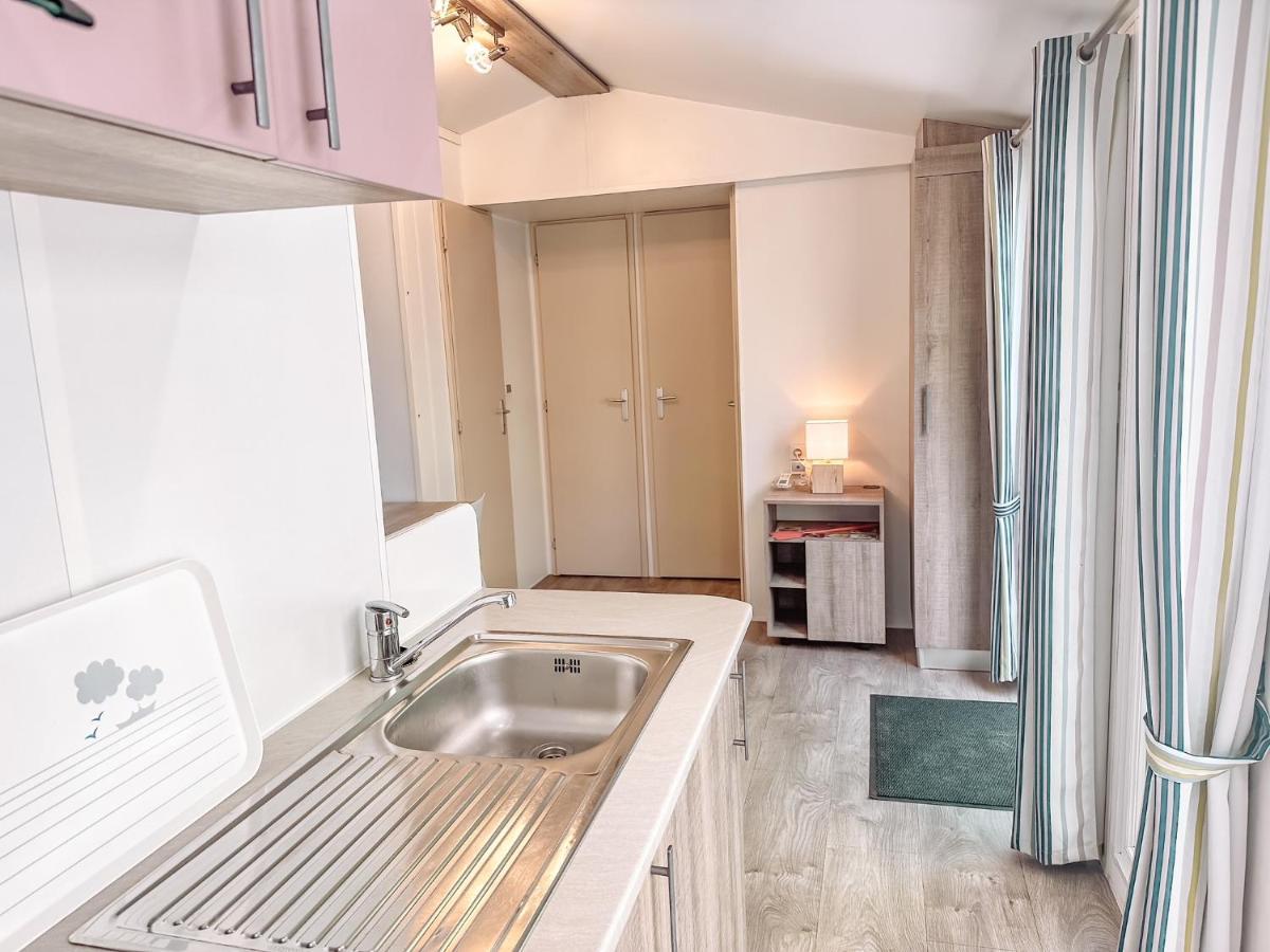 3 Bedroom Chalets Camping Lei Suves - Joycasa Рокбрюн-сюр-Аржан Экстерьер фото